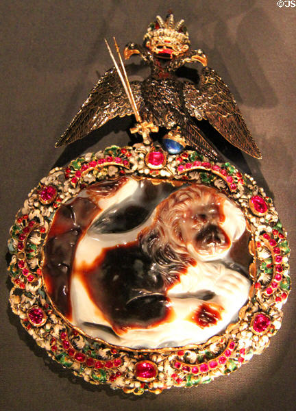 Lion onyx cameo (middle 1st C) at Kunsthistorisches Museum. Vienna, Austria.