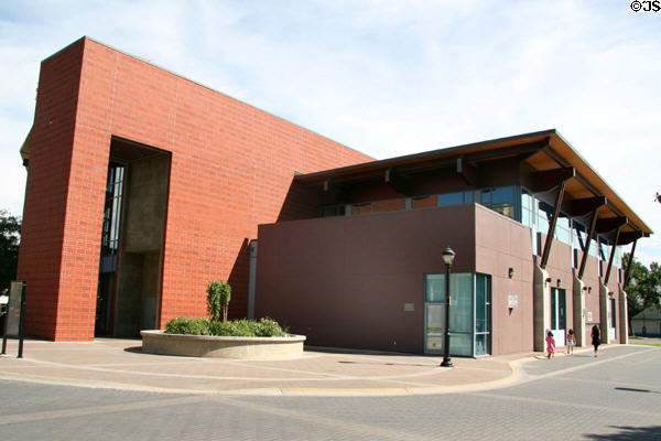 Kelowna Library. Kelowna, BC.