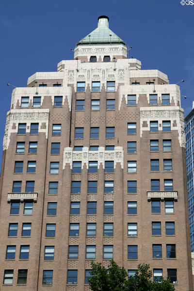 Marine Building (1930) (21 floors) (355 Burrard St.). Vancouver, BC. Style: Art Deco. Architect: McCarter & Nairne.