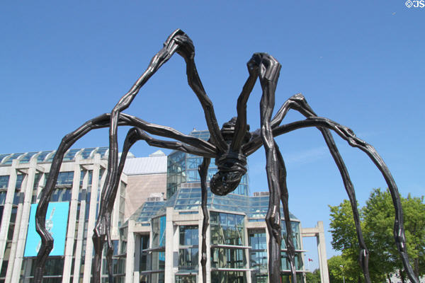 Spider sculpture Maman (2005) by Louise Bourgeois outside National Gallery of Canada. Ottawa, ON.