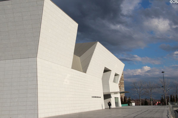 Aga Khan Museum (2014). Toronto, ON. Architect: Fumihiko Maki.