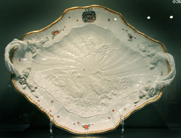 Meissen porcelain swan tureen stand (1737-41) by Johann Joachim Kändler at Gardiner Museum. Toronto, ON.