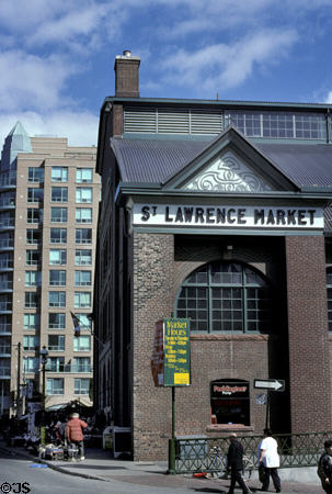 St Lawrence Market (1904) (91 Front St. E.). Toronto, ON. Architect: J. Wilson Siddall.