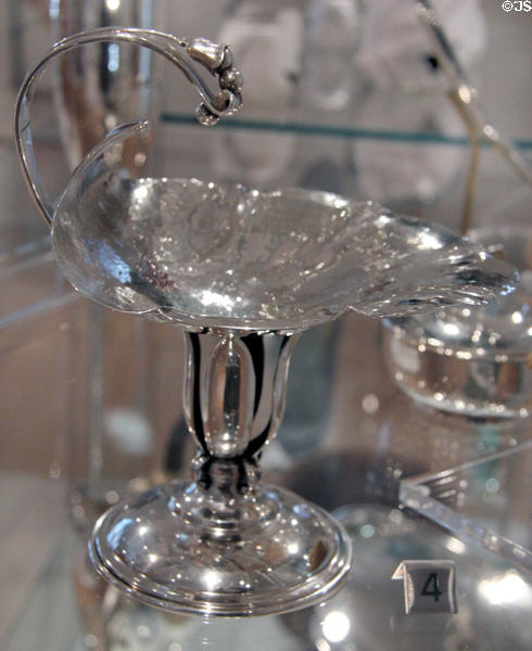 Silver bonbonnière (c1960-70) by Carl Poul Petersen at Royal Ontario Museum. Toronto, ON.