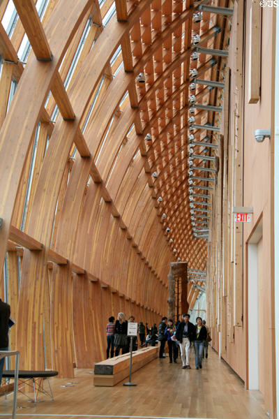 Beam structure of Gehry addition (2008) at Art Gallery of Ontario. Toronto, ON.