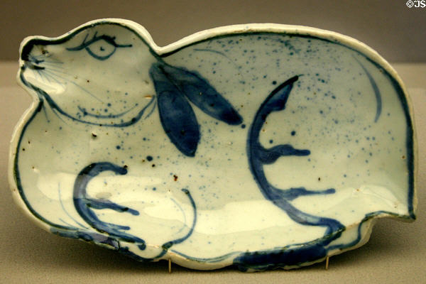 Porcelain rabbit plate (1621-49) (Ming or Qing Dynasty) from Jingdezhen, China at Ariana Museum. Geneva, Switzerland.