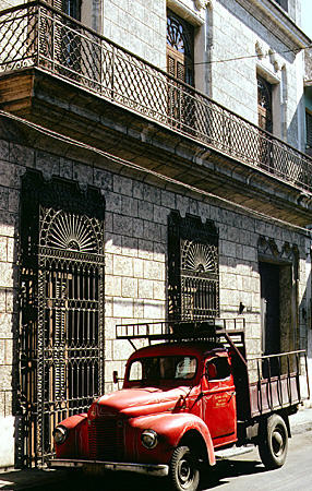 Old house & truck in Mantanzas. Cuba.