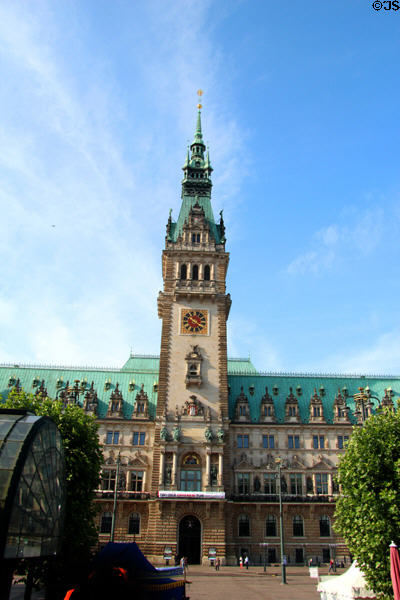 Hamburg City Hall (Rathaus) (1886-97) seat of Senate & Parliament of Free & Hanseatic City of Hamburg on Rathausmarkt. Hamburg, Germany. Style: Neo-Renaissance. Architect: Martin Haller et al.
