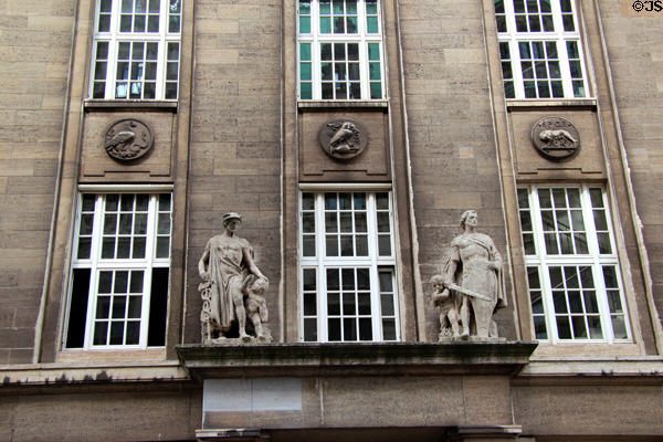 Statuary above entrance to Bucerius Kunst Forum building. Hamburg, Germany.