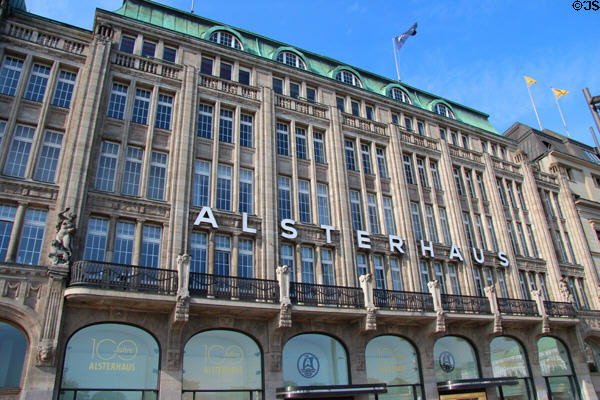 Alsterhaus department store housed in historic building on Jungfernstieg. Hamburg, Germany.