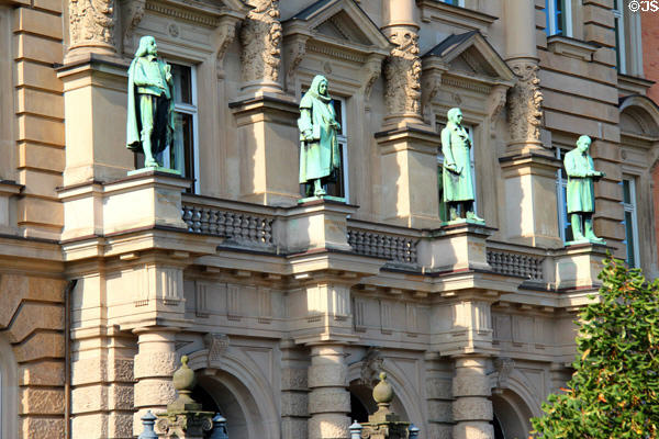 Statues above entrance to Hamburg Regional Court building at Sieveking Platz. Hamburg, Germany.