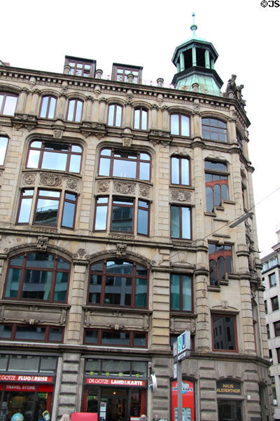 Haus Alstertor office building (1900) at Alstertor & Ferdinandstraße. Hamburg, Germany. Architect: Krumbhaar & Heubel.