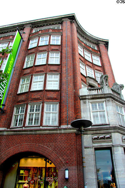 Klöpperhaus building (1912-13) on 9 Rödingsmarkt. Hamburg, Germany.