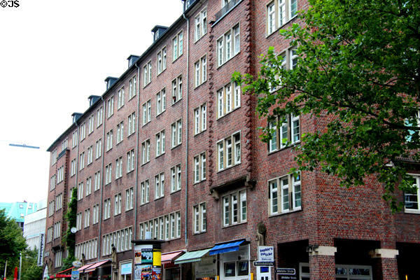 Brick building (1936-37) at Steinstraße & Mohlenhofstraße. Hamburg, Germany.