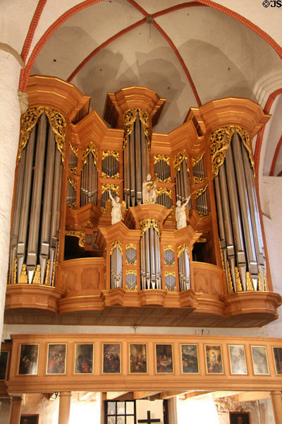 Arp Schnitger organ (1693) largest Baroque organ in Europe over 34 illustration by Otto Wagenfeldt & Joachim Lundt created to portray the Bible for people who could not read in St. Jacobi Church. Hamburg, Germany.