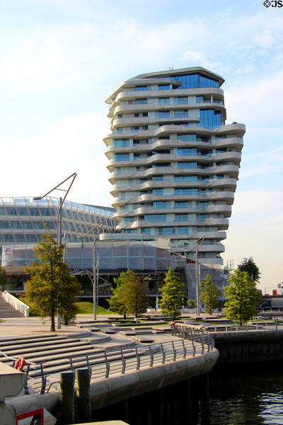 Marco-Polo Tower (2009) (Am Strandkai 3) with each floor turned slightly on its axis to allow excellent views from all apartments in HafenCity. Hamburg, Germany. Architect: Behnisch Architekten.