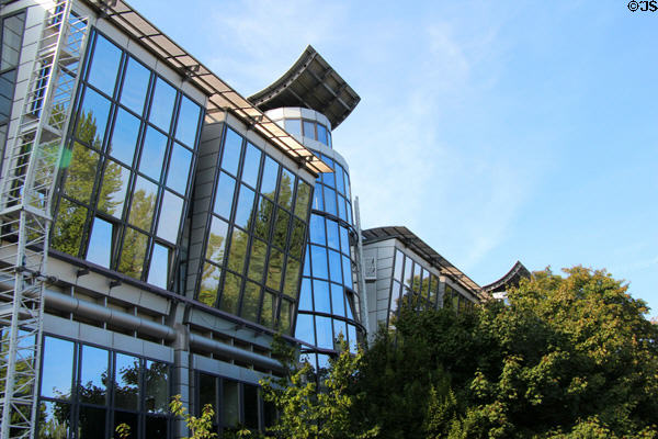 Modern commercial building (Rothenbaum chaussee at Hallerstraße). Hamburg, Germany.
