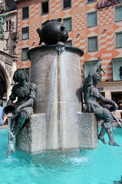 Fountain on Marienplatz at Neues Rathaus. Munich, Germany.