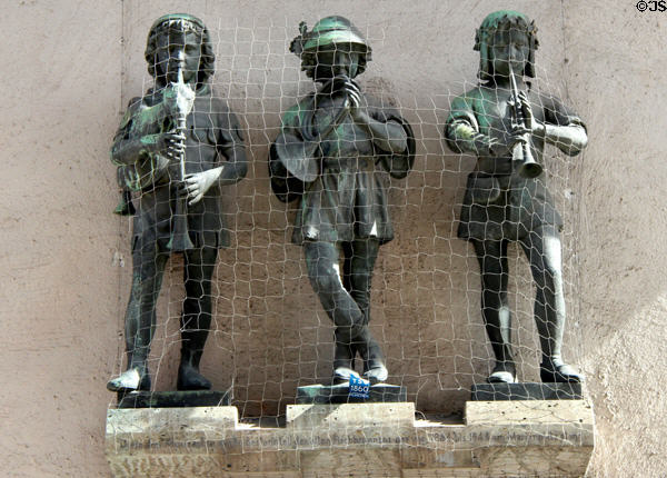 Sculpture of three musicians (1884) by Konrad Knoll under Karlstor arch. Munich, Germany.