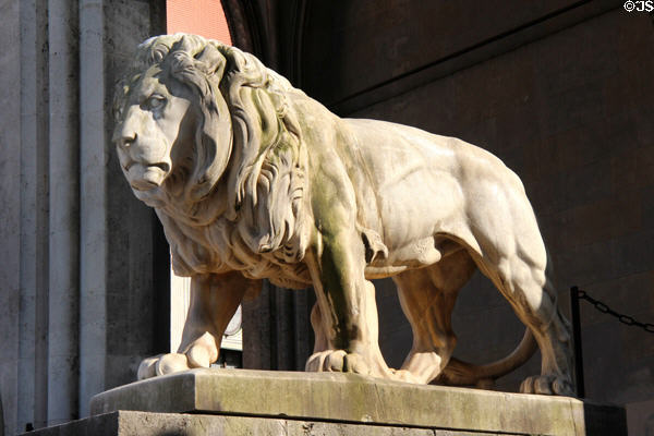 Lion sculpture (1844) at Feldherrnhalle. Munich, Germany.