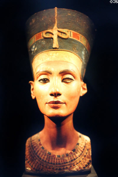 Front view of bust of Egyptian Queen Nefertiti (c1360 BCE) taken a Egyptian Museum in 2002, now moved to Neues Museum. Berlin, Germany.