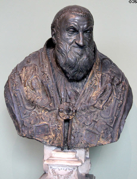 Bronze bust of Pope Sixtus V (Peretti Montalto) (c1585-90) by Taddeo Landini at Bode Museum. Berlin, Germany.