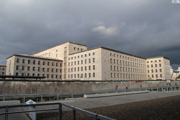 Detlev Rohwedder Finance ministry for Germany building (1935-6) (former Luftwaffe HQ in WWII) (across from Topography of Terror). Berlin, Germany. Architect: Ernst Sagebiel.