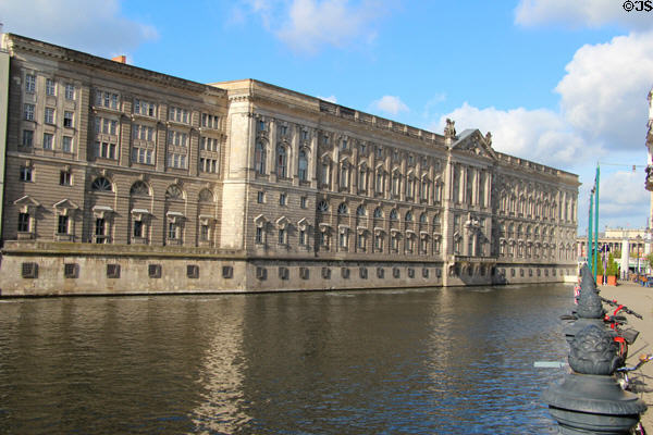Palace-style facade across Spree River from Nikolaiverteil. Berlin, Germany.