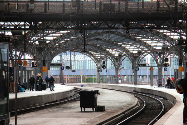 Curved track & platform of Köln Central Station. Köln, Germany.