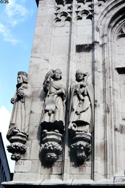 Historical figures on City Hall. Köln, Germany.