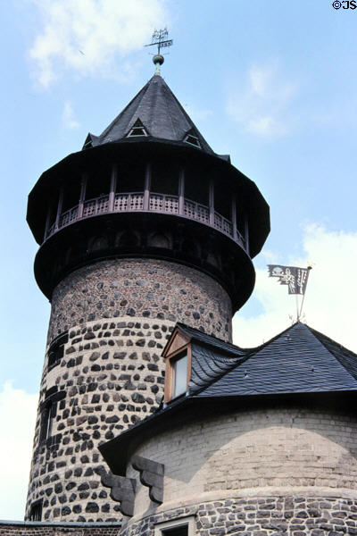 Ulrepforte (early 13thC) built as part of Köln city wall. Köln, Germany.