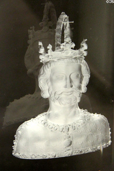 Modern glass bust of Charlemagne at New Aachen City Museum. Aachen, Germany.