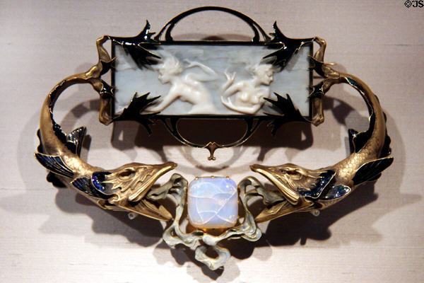 Breast ornament with fish, opal & cameo with sea maidens (1899-90) by René Lalique (Paris) at Hamburg Decorative Arts Museum. Hamburg, Germany.