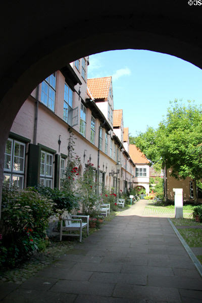 Row houses in Füchtings Courtyard (1639). Lübeck, Germany. Architect: Andreas Jeger.