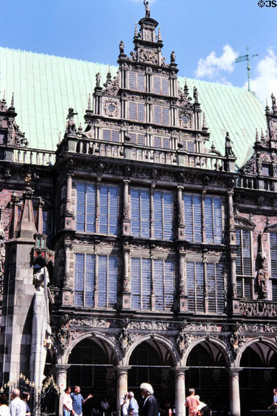 Bremen town hall (15thC) & Roland Statue (1404). Bremen, Germany.