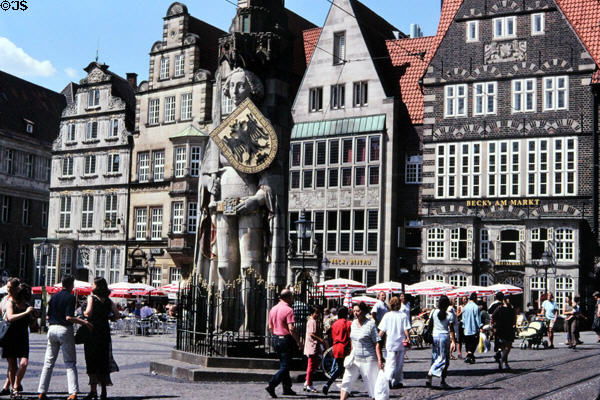 Roland Statue (1404) on market square with Germanic heritage buildings. Bremen, Germany.