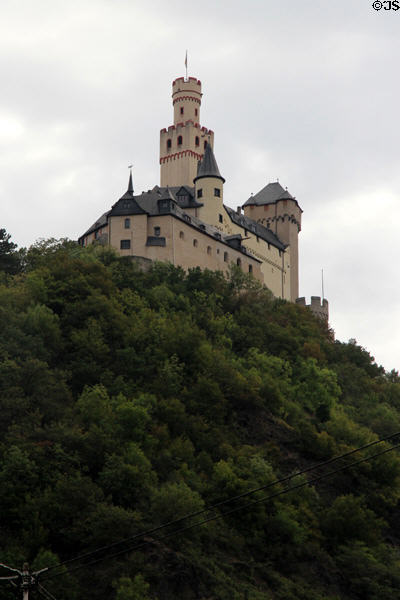 Marksburg Castle (13thC) overlooking Rhine River. Braubach, Germany.