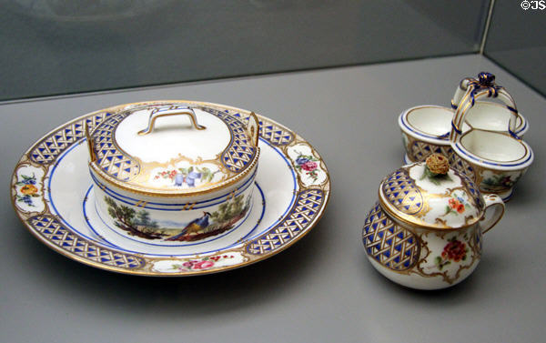 Sèvres porcelain butter dish, soup cup & salt seller (1759) with bird decor by Étienne Evans at Bavarian National Museum. Munich, Germany.