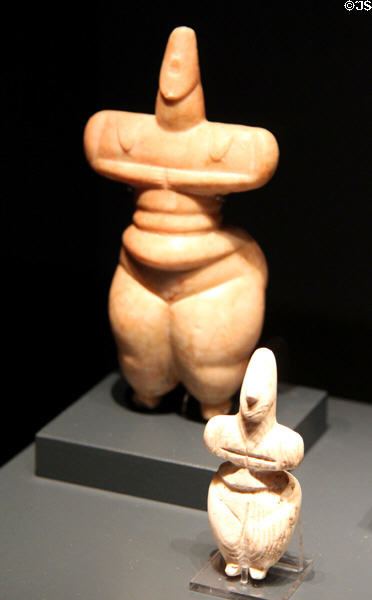 Neolithic female figure idols of marble & calcite (4th millennia BCE) at Bavarian State Archaeological Collection. Munich, Germany.