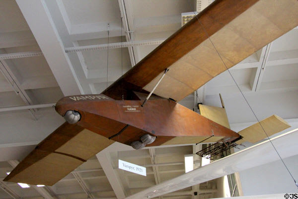 Vampyr sailplane glider (1921-2) made in Hannover designed to stay aloft for hours at Deutsches Museum. Munich, Germany.