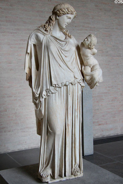 Eirene, goddess of peace, as mother of prosperity (Ploutos) (c370 BCE) copy of original by sculptor Cephisodotus of Athens at Glyptothek. Munich, Germany.