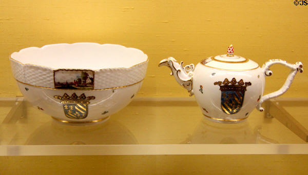 Meissen porcelain cup rinsing bowl (Kumme) & tea pot from the Contarini service (c1740) at Meissen porcelain museum at Lustheim Palace. Munich, Germany.
