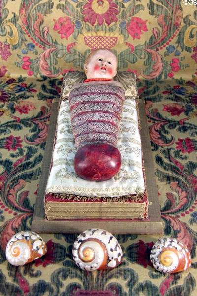 Swaddled baby Jesus figure (17thC) from Italy at folk art Collection Gertrud Weinhold. Munich, Germany.