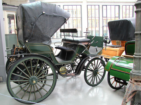 Daimler belt driven motor wagon (1895) by Wilhelm Maybach of Cannstatt at Deutsches Museum Transport Museum. Munich, Germany.