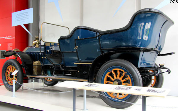 Mercedes Simplex (1905-6) by Daimler-Motoren-Gesellschaft of Cannstadt at Deutsches Museum Transport Museum. Munich, Germany.