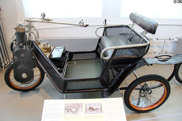 Cyklonette 3-wheel motorbike (1904) by Cyklon Maschinenfabrik, Berlin at Deutsches Museum Transport Museum. Munich, Germany.
