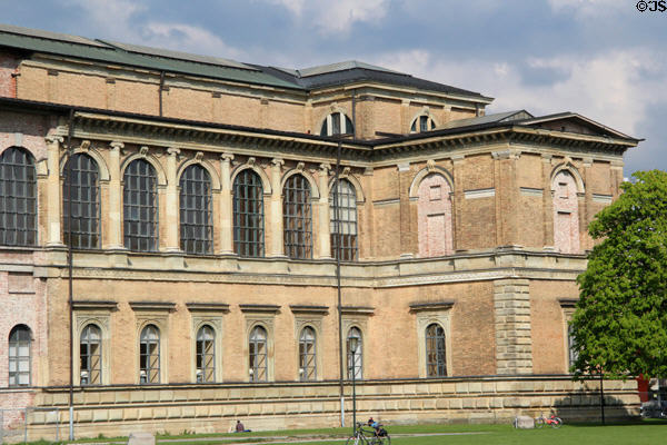 Alte Pinakothek (1826) (Barer Str. 27). Munich, Germany. Style: Renaissance Revival. Architect: Leo von Klenze, Hans Döllgast.