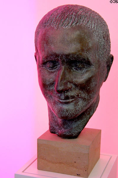 Bertolt Brecht bronze bust (1956) by Fritz Cremer at Brechthaus Museum. Augsburg, Germany.