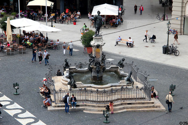 Augustusbrunnen fountain (Roman Emperor Augustus) (1588-94) by Peter Wagner on Rathausplatz. Augsburg, Germany.