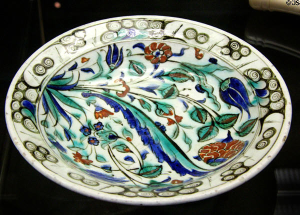 Ceramic plate (3rd quarter 16thC) from Iznik, Turkey at Coburg Castle. Coburg, Germany.